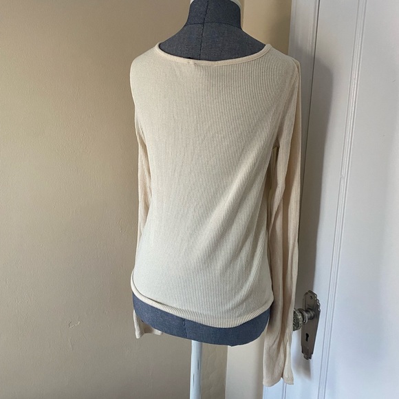Urban Outfitters Women’s Cream Sweater Size M - Picture 11 of 15